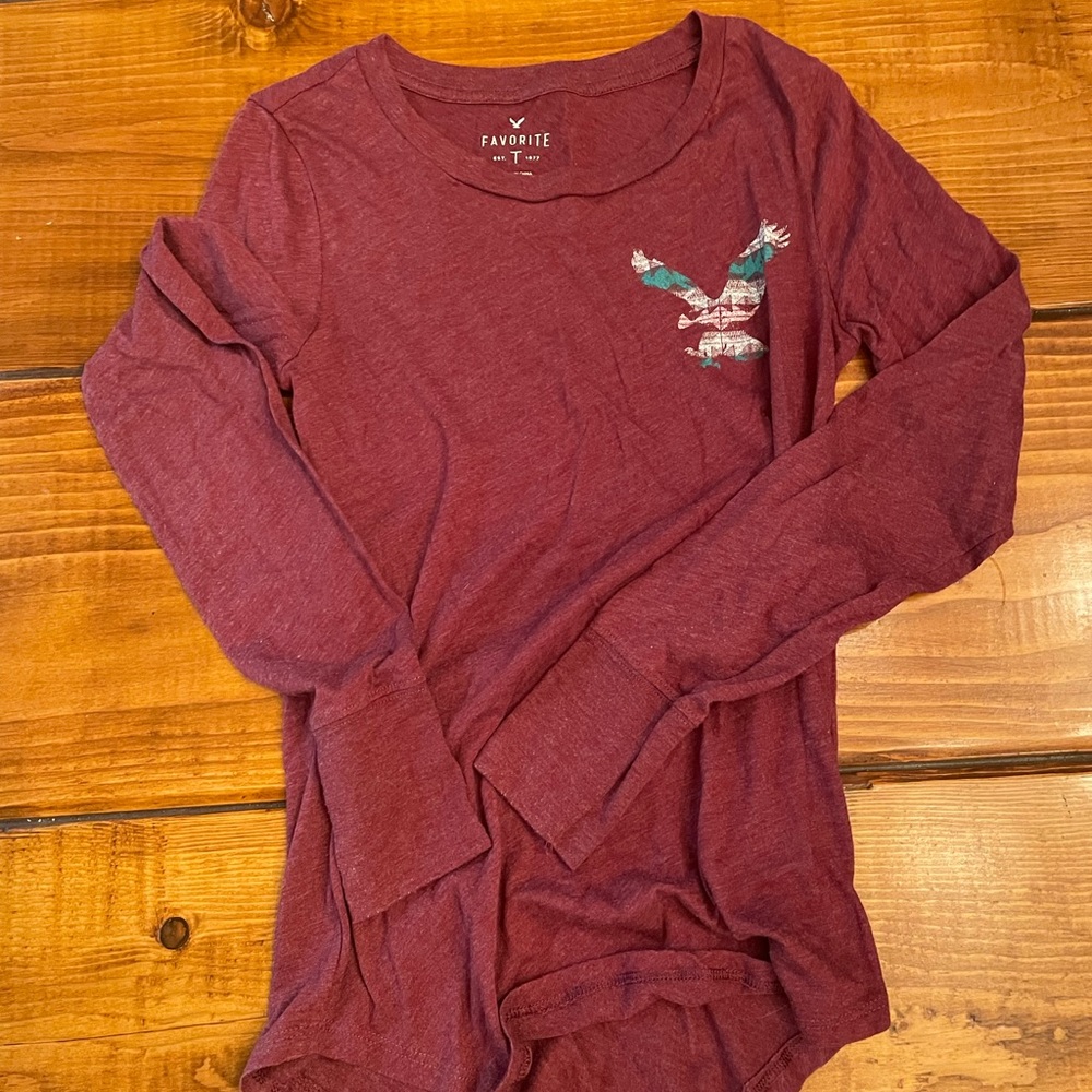 American Eagle Outfitters XS Favorite T